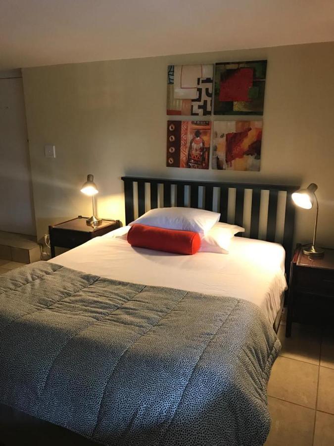 Golf And Garden Guesthouse Somerset West Eksteriør bilde