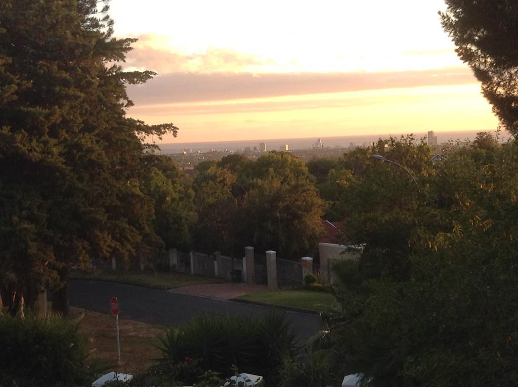 Golf And Garden Guesthouse Somerset West Eksteriør bilde