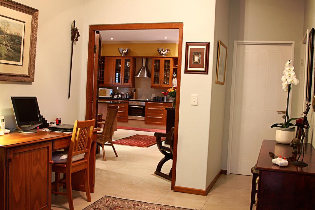 Golf And Garden Guesthouse Somerset West Eksteriør bilde